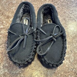 Minnetonka toddler loafers